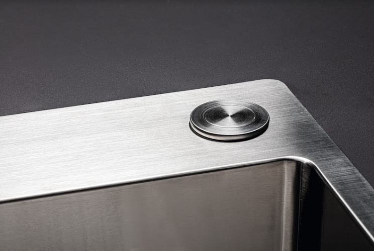 Автоматический сливной клапан (входит в комплект с мойками серии GARDA)